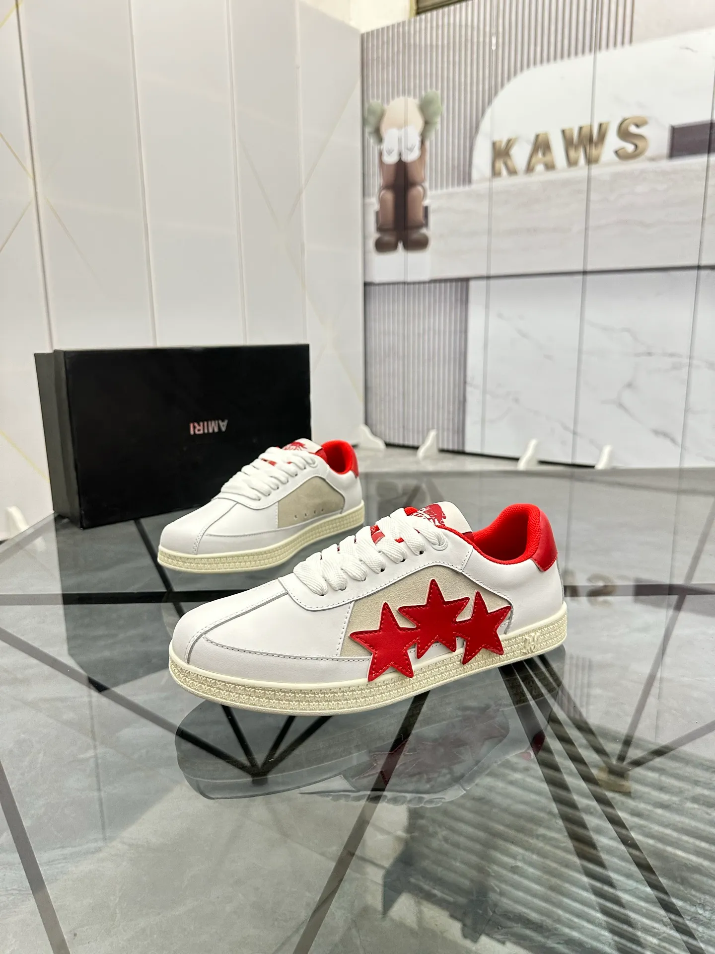 Men's shoes: 💰P420¥ Product trademark: AMIRI* "Amir*" low-top casual shoes Regular size: 38-45 (can be customized to 46) Product material: imported cowhide upper, breathable lining, original outsole. Number: 001